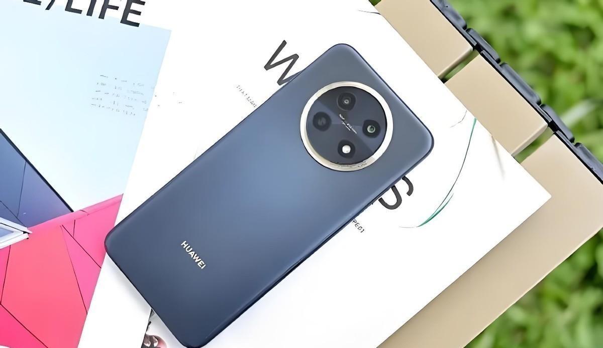 華為放低身份,充一次電用三天,7000mAh手機跌至1099元