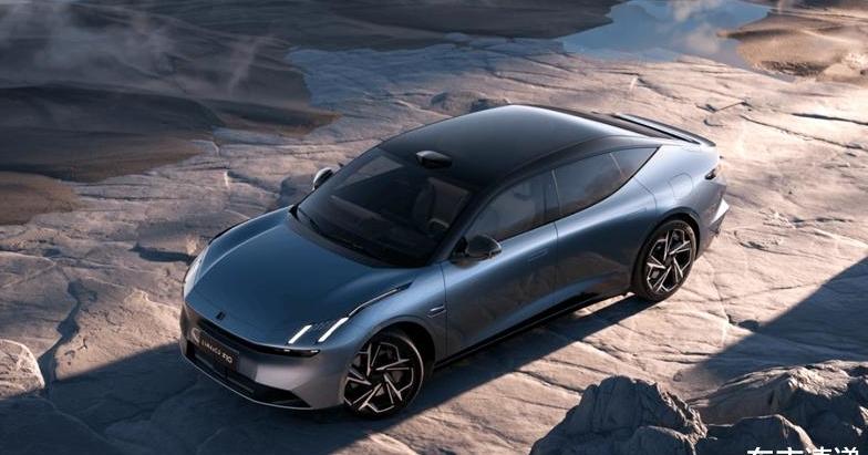 上市當月銷量2819臺,領克Z10,成功