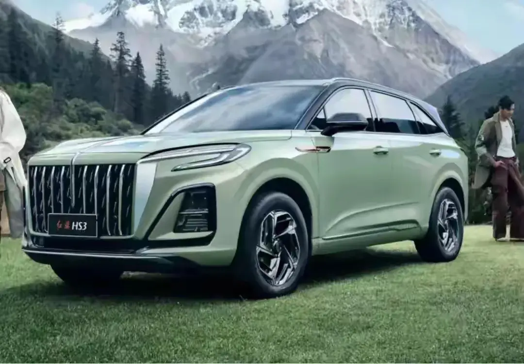紅旗 HS3 PHEV:場(chǎng)景化優(yōu)勢(shì)點(diǎn)亮出行新體驗(yàn)