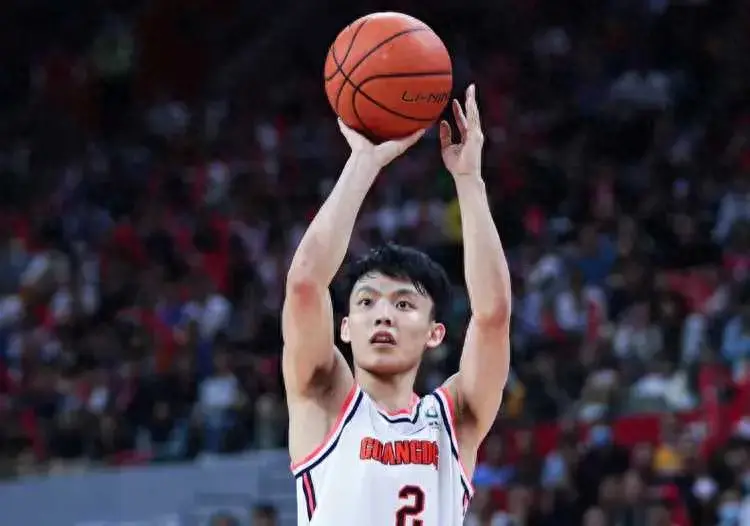 北京神逆轉本土雙槍立功:陳盈駿18+12關鍵三分 方碩制勝兩罰