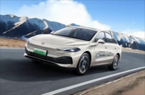 新車搶先看 榮威D7 DMH創(chuàng)杰尼斯世界記錄 實測續(xù)航2208km 2.29L/100km