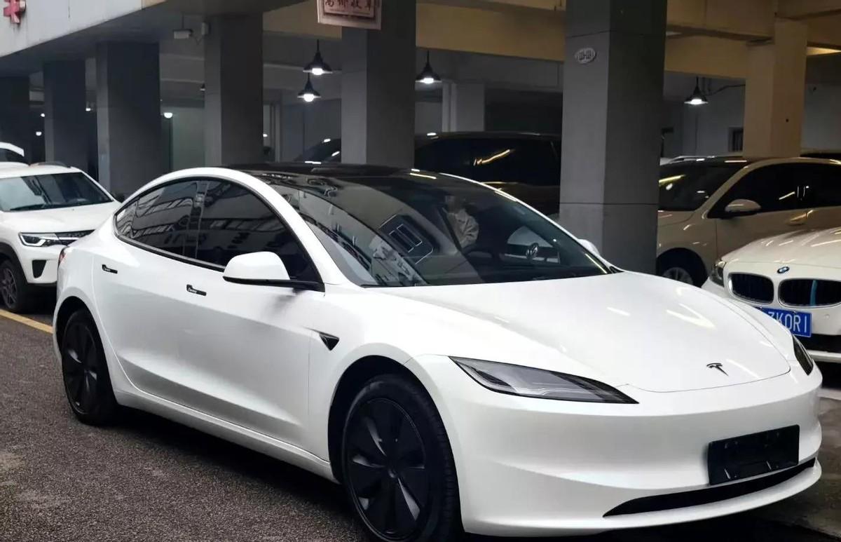2025款特斯拉model3電池增大到62.5度!百公里能耗9.76度