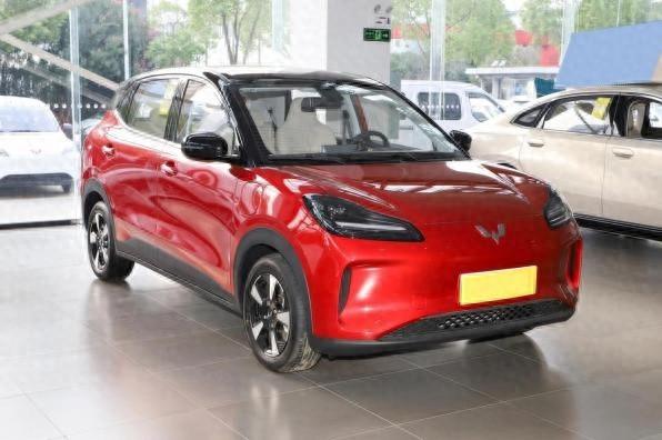 10萬內買新能源小車,五菱繽果SUV和吉利星愿,選誰更合適?