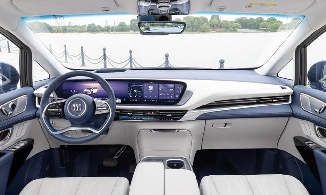 2025款別克世紀6座版實車,后排增加“大彩電”,2+2+2布局