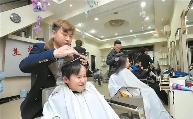理發店成功避開電商沖擊,但營業并不理想?內行人解惑