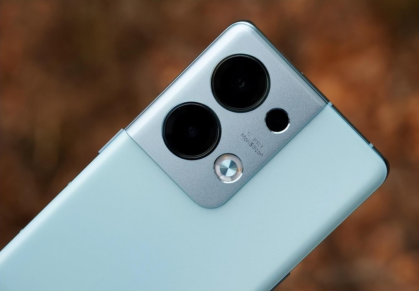OPPO和VIVO 誰先倒下?如今的形勢下,他們該如何保持競爭力