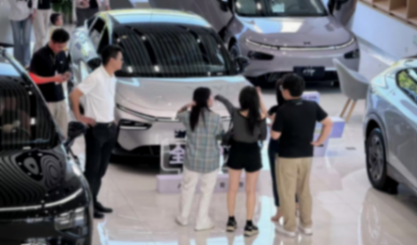 小鵬P7+前線戰(zhàn)報:置換超50%,有人退了M03買它,入門版更受歡迎