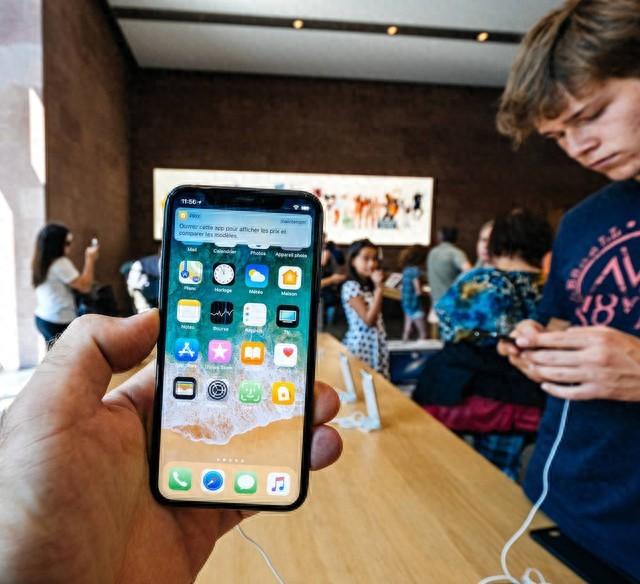 3750元!iPhone16跌破4000元 iPhone15拿下全球銷量第一 你怎么選?