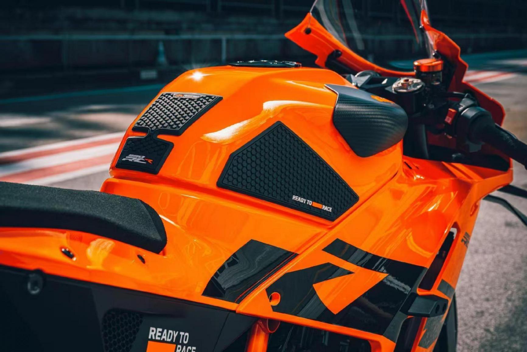 KTM 超跑 RC990r,我被這個鏟車頭給迷住了