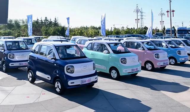 三駕馬車發力,奔騰向“新”而上