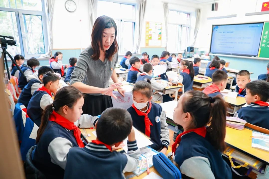 跨區(qū)域、跨學校交流,前進小學分享課程建設十年經驗——