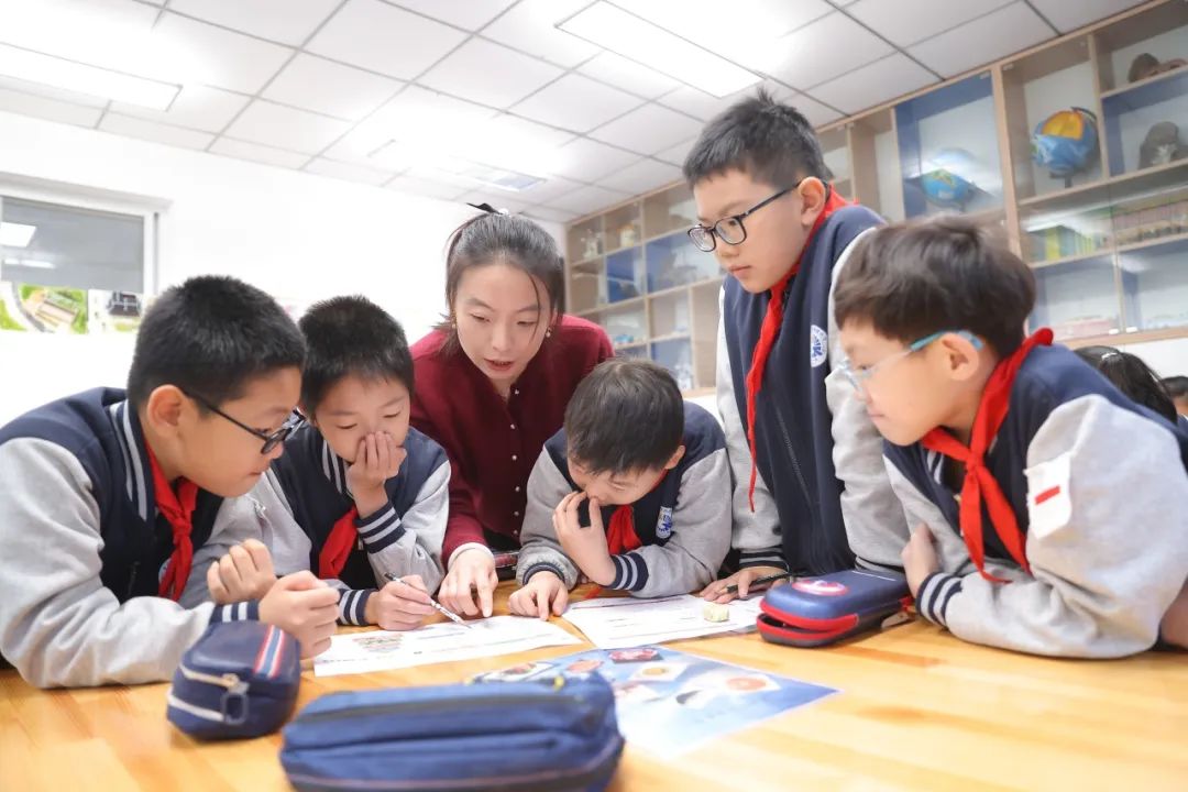 跨區(qū)域、跨學校交流,前進小學分享課程建設十年經驗——