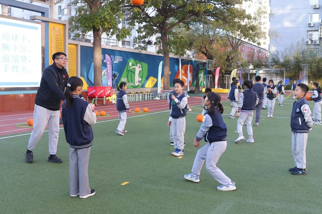 跨區(qū)域、跨學校交流,前進小學分享課程建設十年經驗——