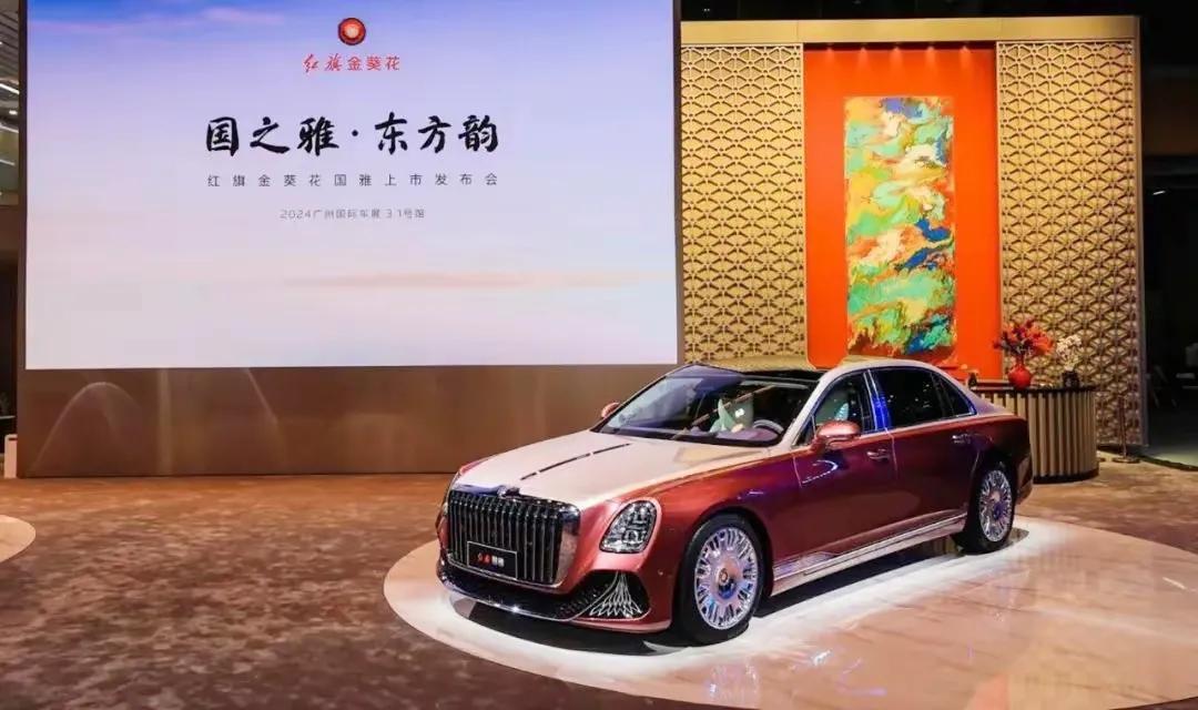 尊界S800 vs 紅旗國雅:選擇豪華還是科技,你會如何選?