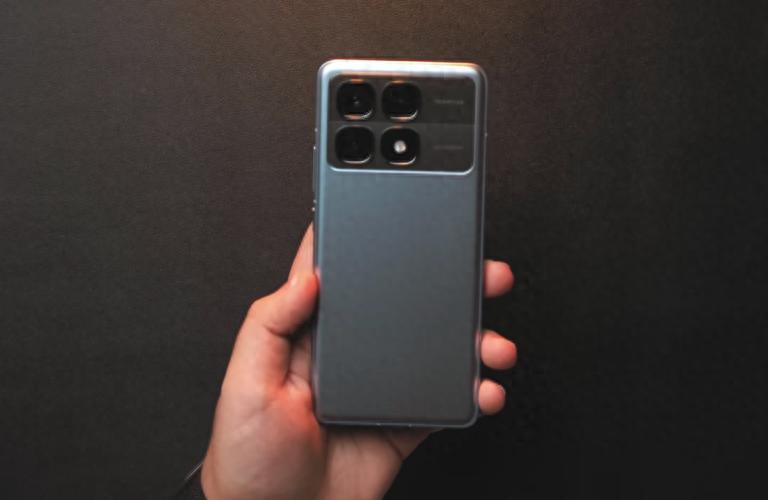 紅米果斷“發飆”,16G+512G跌到2726元,238萬跑分+5500mAh+IP68