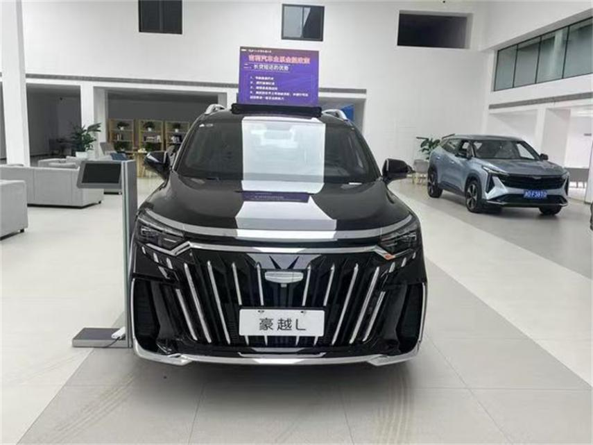 換裝新風格前臉,2025款吉利豪越L到店,售價15.39萬元