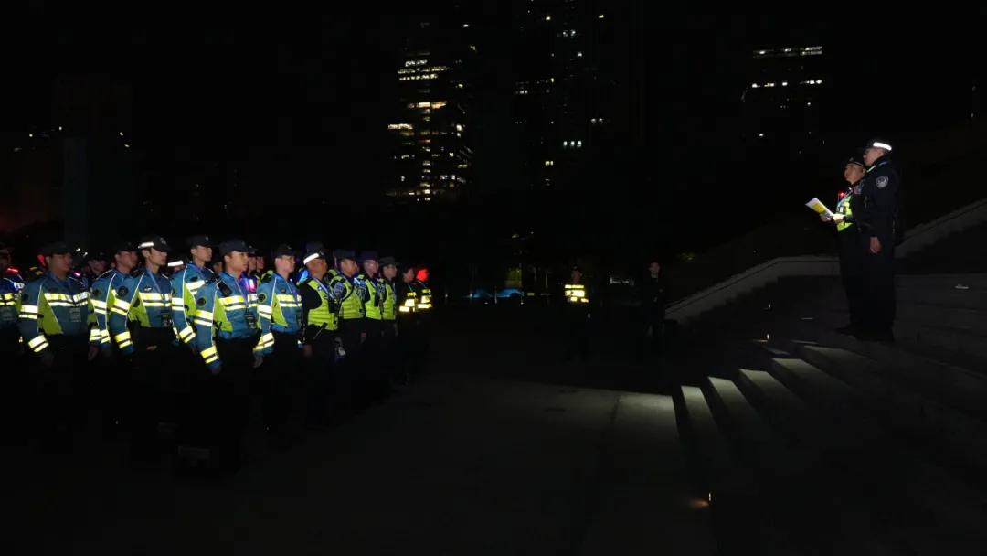 奔跑有風,守護有“我” 福田公安全力護航深圳馬拉松