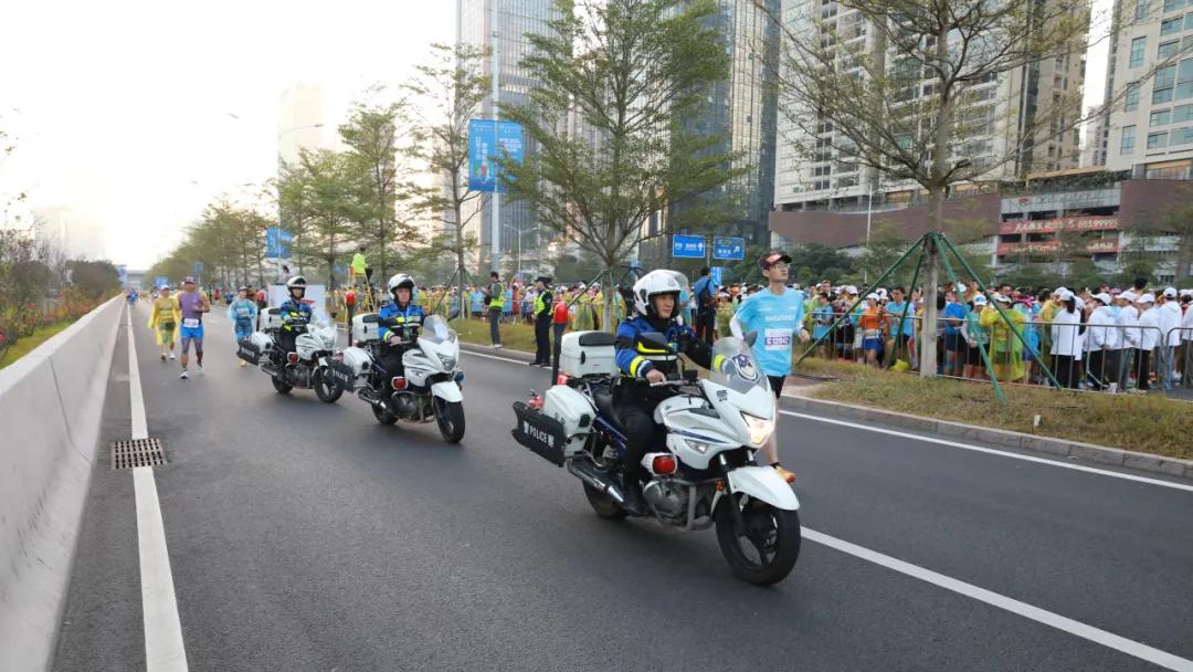 奔跑有風,守護有“我” 福田公安全力護航深圳馬拉松
