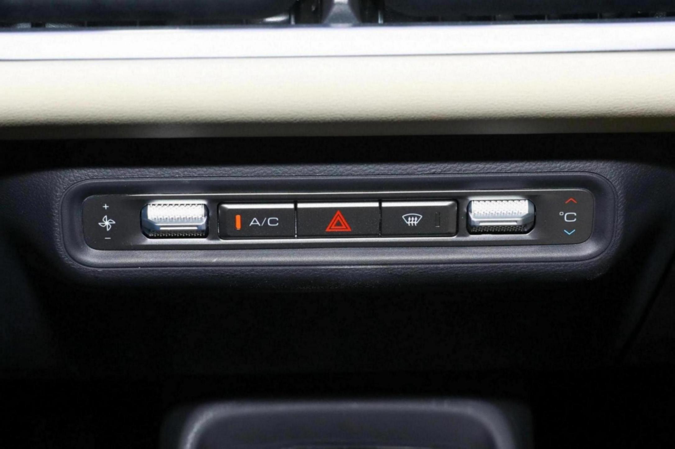 10萬預算看這車,空間大顏值高,續航最高510km,家用正合適!