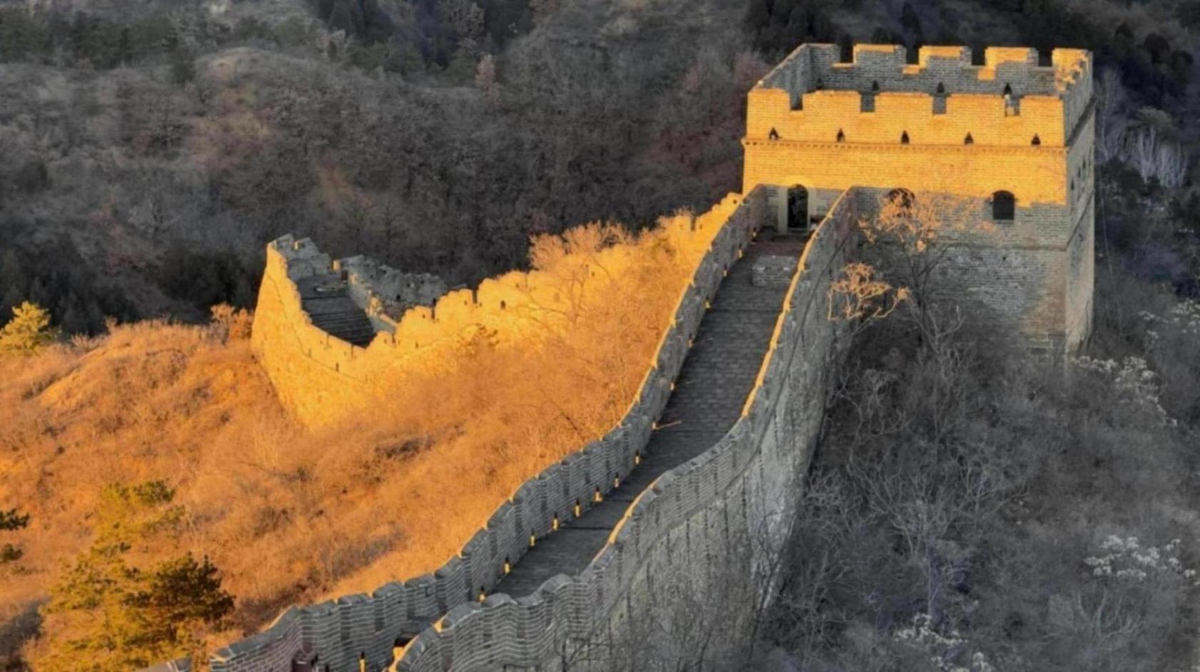 金光燦爛、寧靜壯美!爍爍金輝映照金山嶺長(zhǎng)城