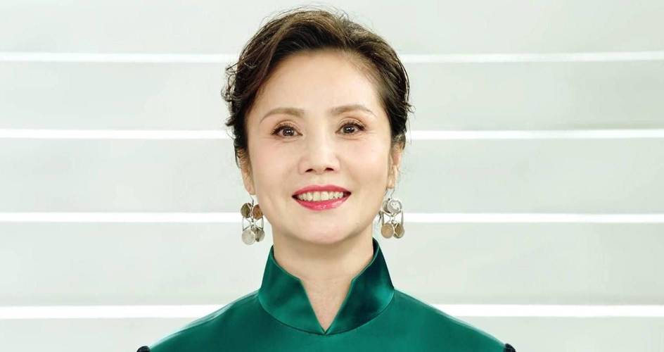 前央視知名主持人轉行當演員