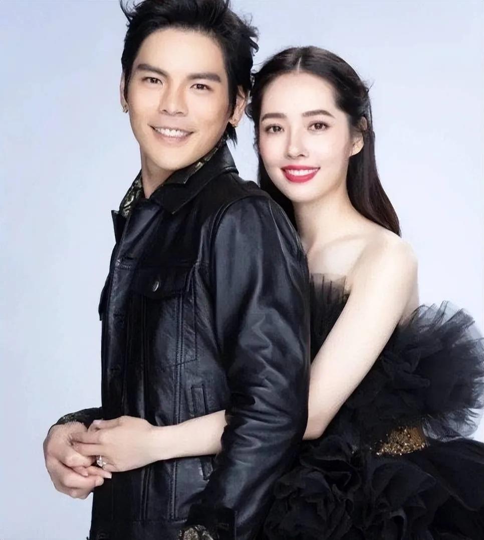 向佐 我怎么帥都沒有我老婆美