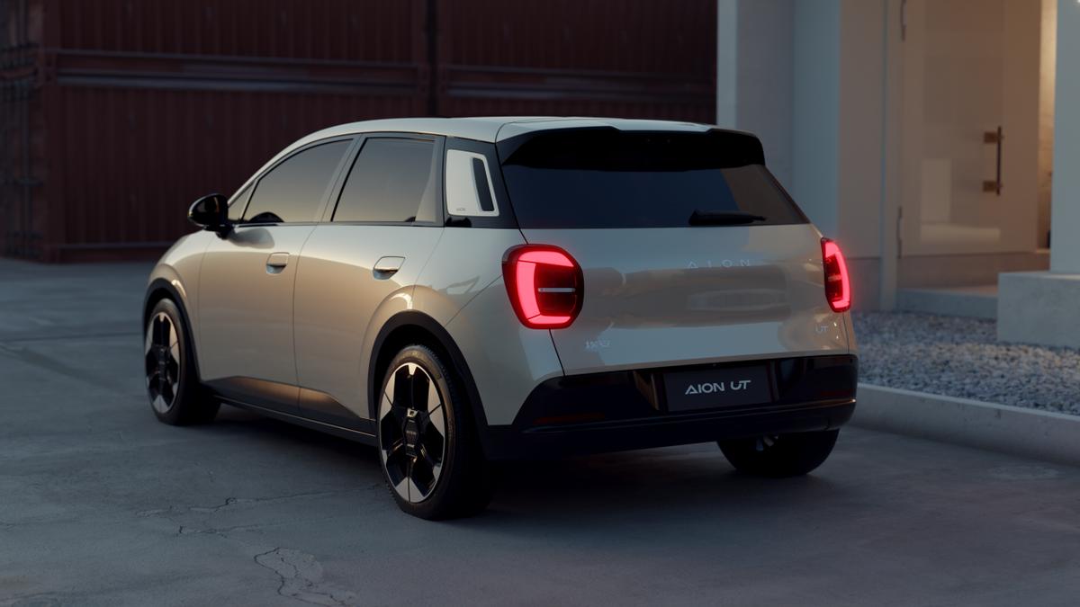 競(jìng)之更勝之,“純電大MINI”埃安UT憑什么顛覆10萬(wàn)級(jí)市場(chǎng)?
