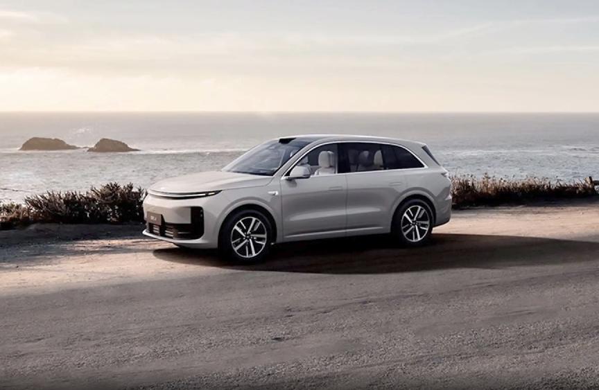 理想純電SUV i系列顏值回歸,比MEGA順眼?
