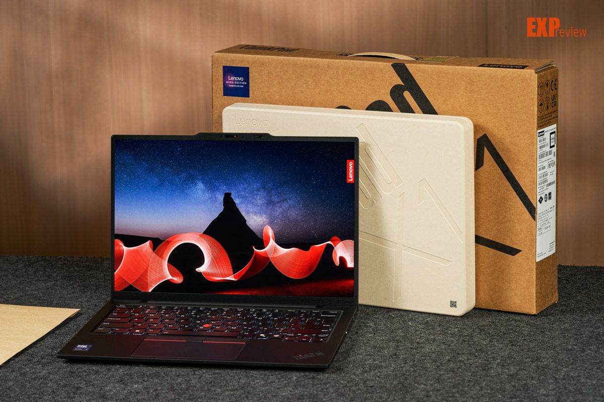聯想ThinkPad X1 Carbon 2025體驗:酷睿Ultra讓輕薄本也用上離線AI