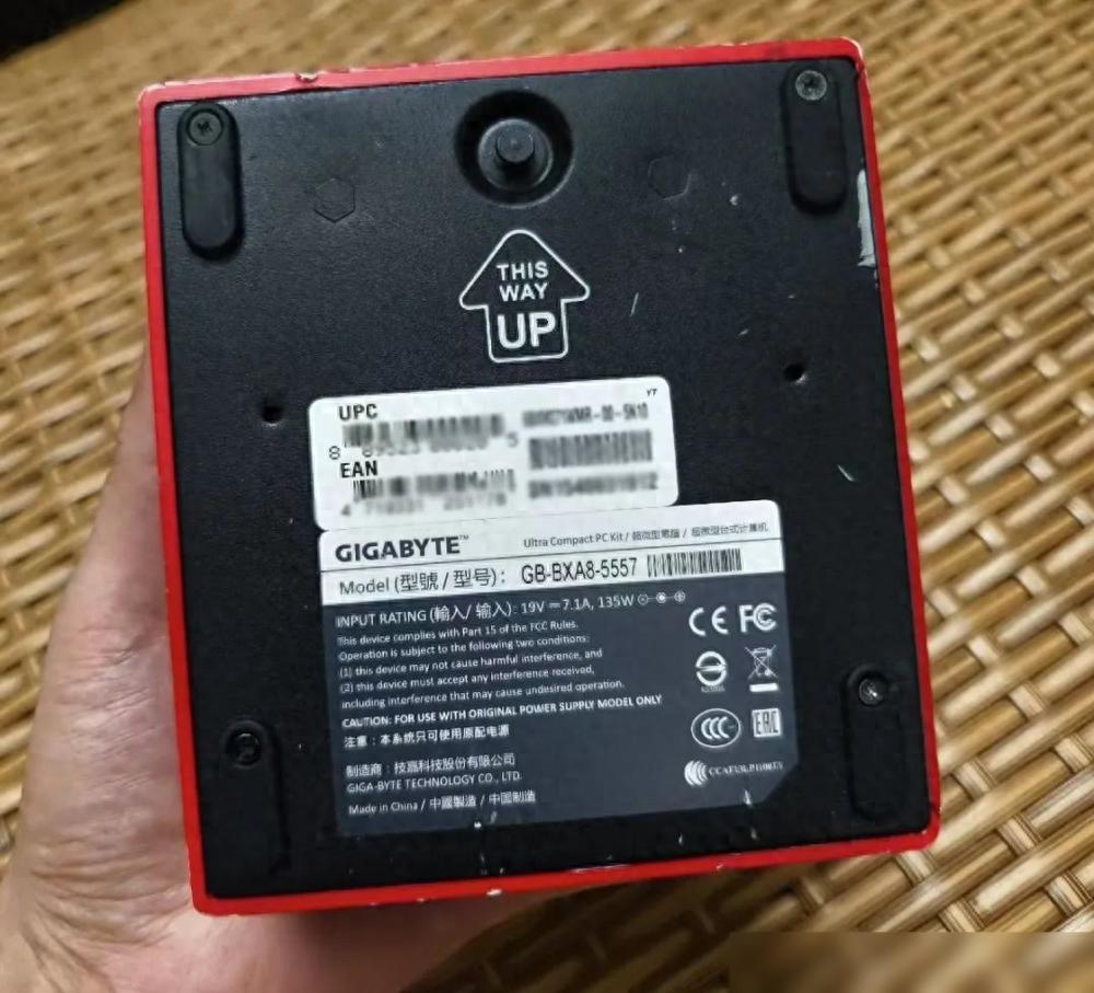 299元的AMD小主機,紅色外觀很拉風,可換內存和固態