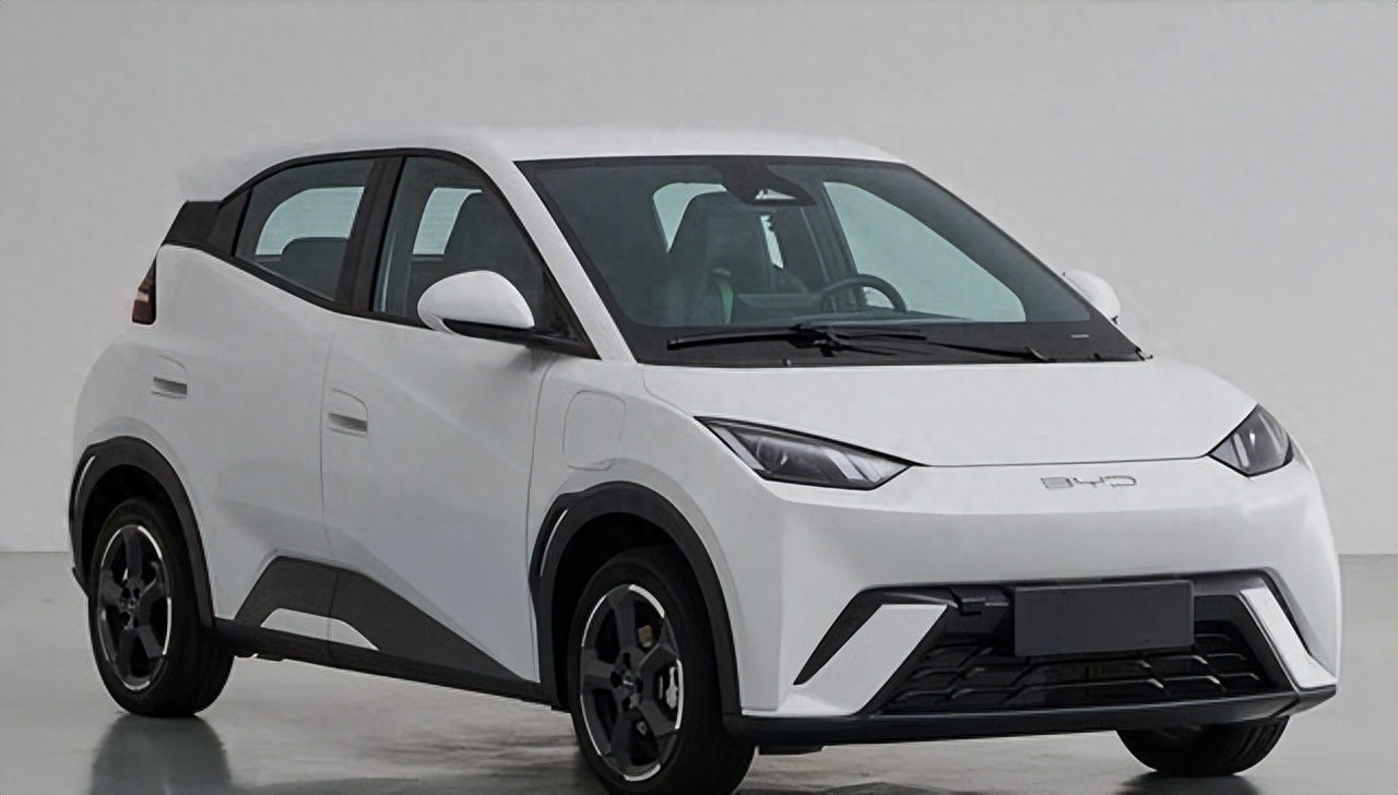 比亞迪智駕版2025,讓汽車聰明到不可思議