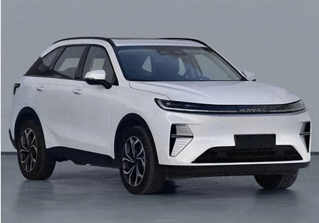 哈弗騰龍 PHEV 曝光,或將采用驍龍 Max、銳龍、H7 或 F7 等名稱