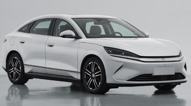 比亞迪王朝再擴張?2025新能源車市,你準備好了嗎?