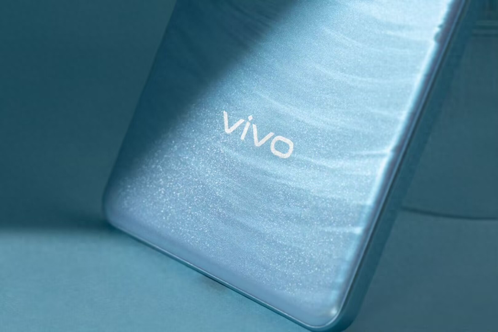 vivo開始“反擊”了!耐摔直屏+3840HZ+6000mAh,現已跌至1280元