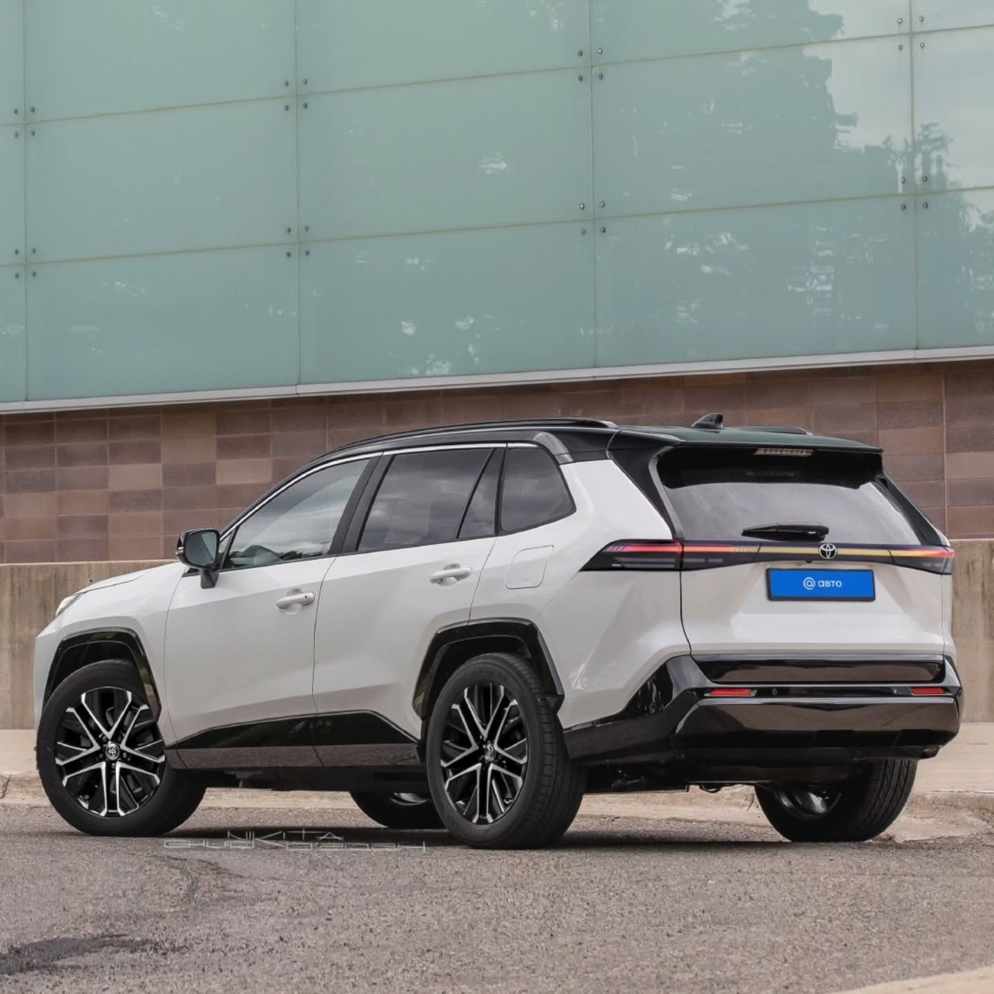 豐田 高級版 RAV4 大改款造型更具跑格!搭新 1.5 油電明年問世