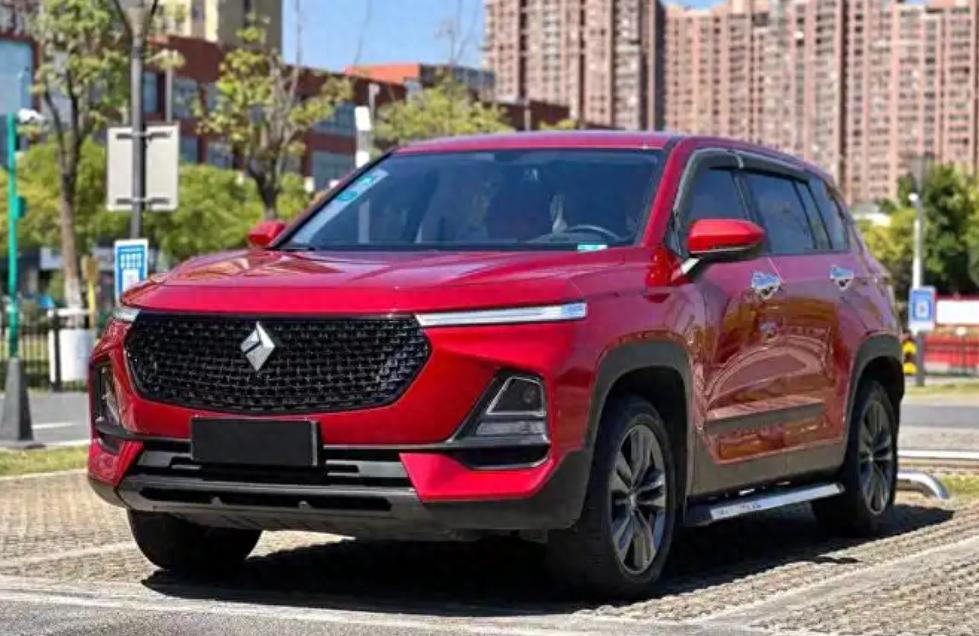 寶駿重出江湖,首款產品定位5米級綠牌轎車,9.98萬能交朋友?