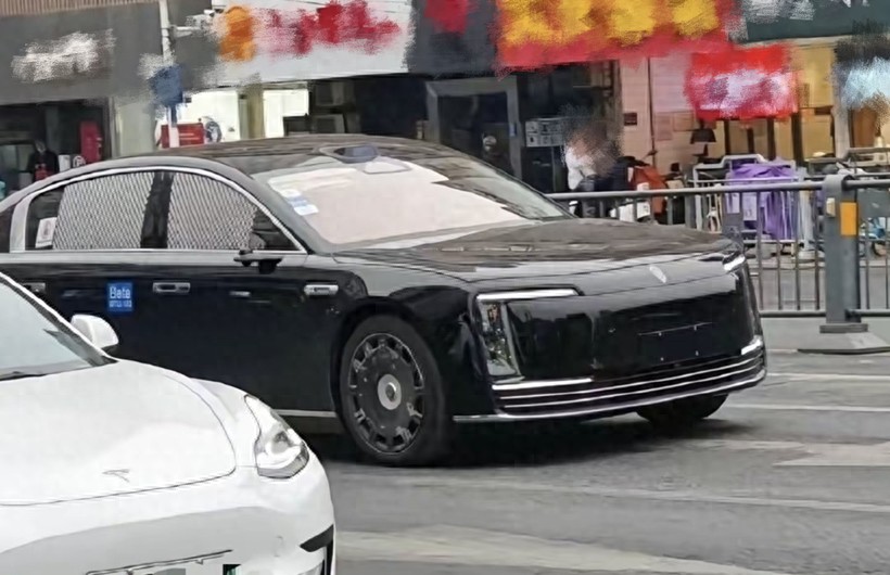 “華為系”定位最高的旗艦轎車!尊界S800實車出街,預售百萬級