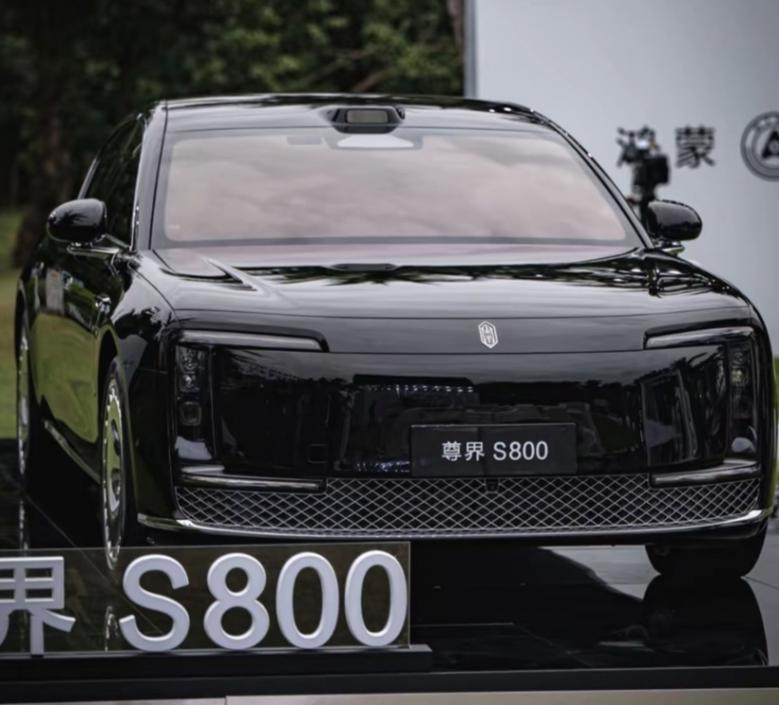 “華為系”定位最高的旗艦轎車!尊界S800實車出街,預售百萬級