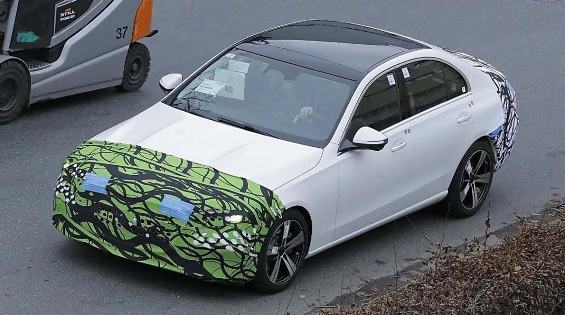 超10款車型!2025年奔馳開始反擊了,GLE加長+國產安排上