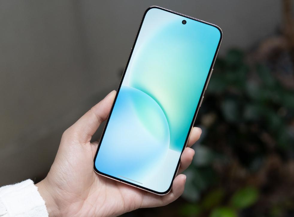 差價1500元,榮耀Magic7、華為Mate 70該怎么選?看完就懂了