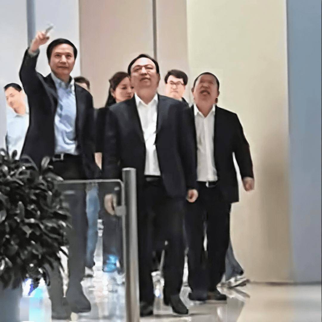 王傳福突訪小米汽車工廠,他是最早知道雷軍造車能成的人