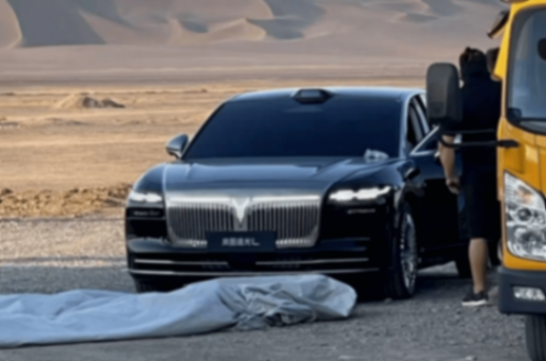 嵐圖泰山撞臉大勞,國產新能源的頂級豪華之路,有搞頭嗎?