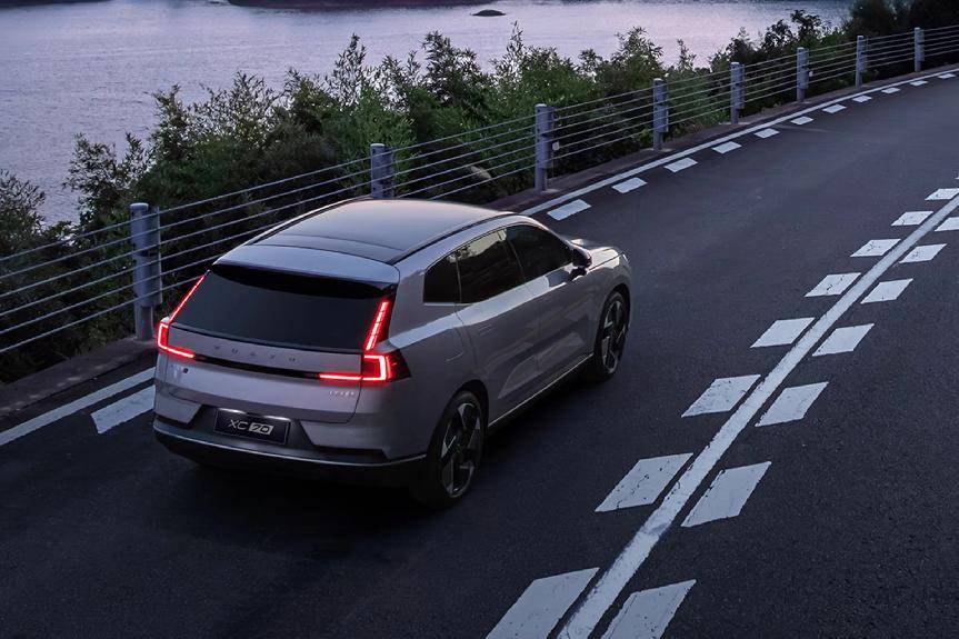 沃爾沃 XC70:斯堪的納維亞設(shè)計的自然表達