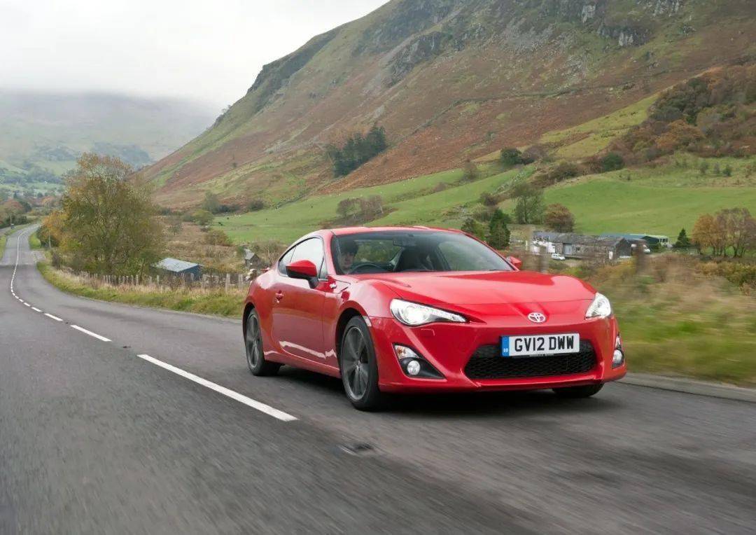 為什么豐田86,會讓你有開快車的沖動?