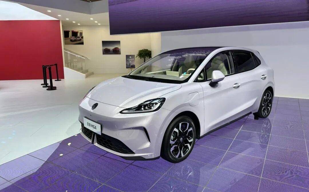 全新MG4成都車展實拍:全球首搭半固態電池!還買什么飛度?