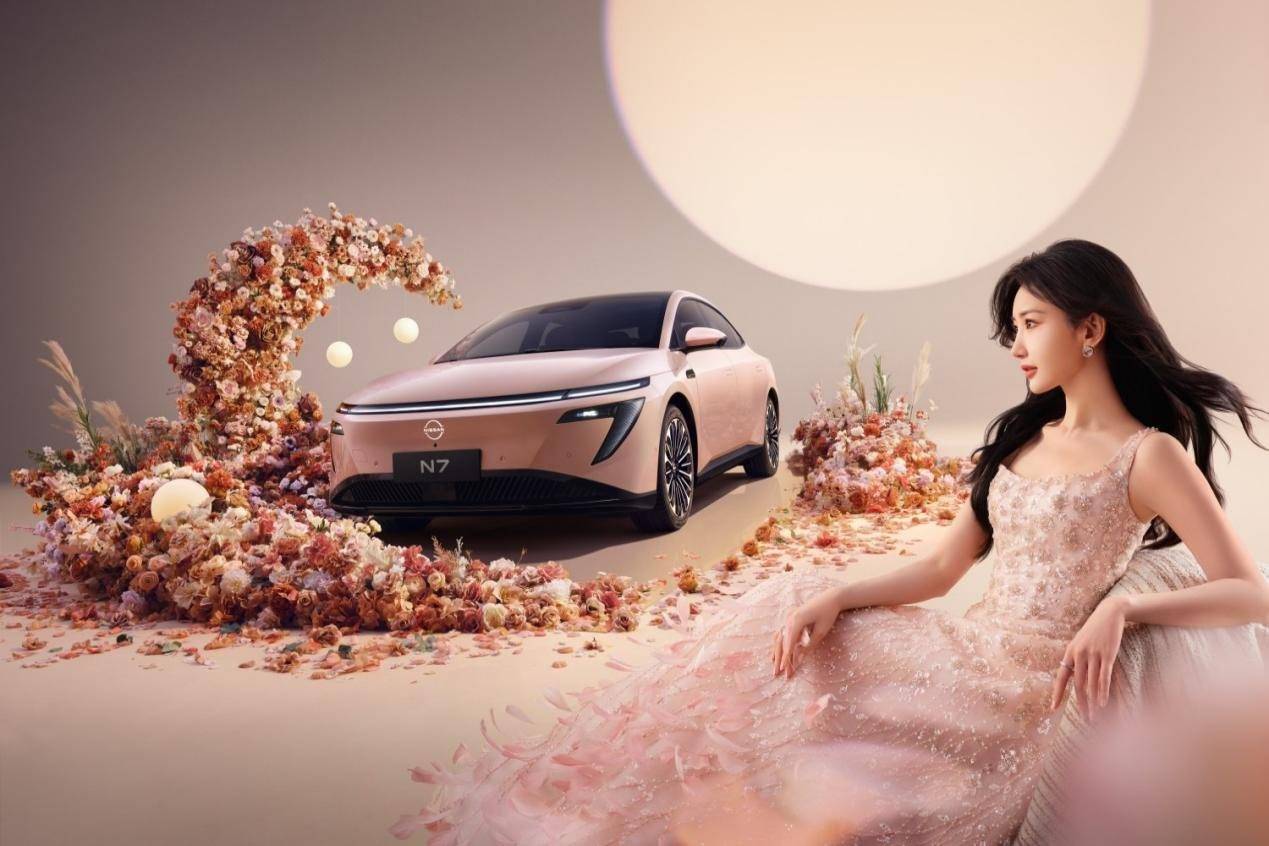 從“玫瑰摩卡新內(nèi)飾”,見證東風(fēng)日產(chǎn)N7為何受女性偏愛