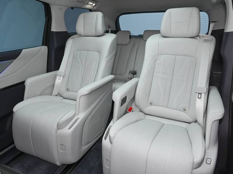 2025年9月份3款最熱銷綠牌MPV最近都換新了!