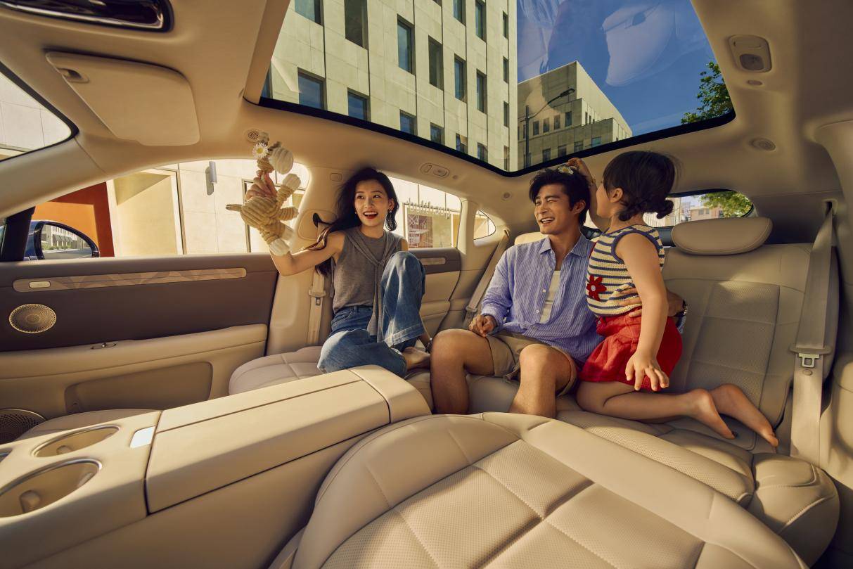 智己LS6:20萬級SUV市場的“六邊形戰士”是如何煉成的?