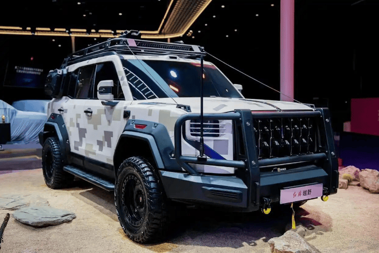 閱兵典禮上大放異彩后,紅旗也要在越野市場(chǎng)大干一場(chǎng)