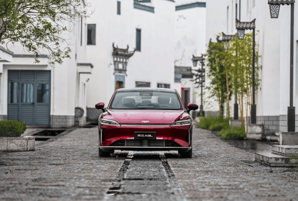 從周榜霸屏到月銷冠軍,揭秘風云A9L爆款背后的產品哲學